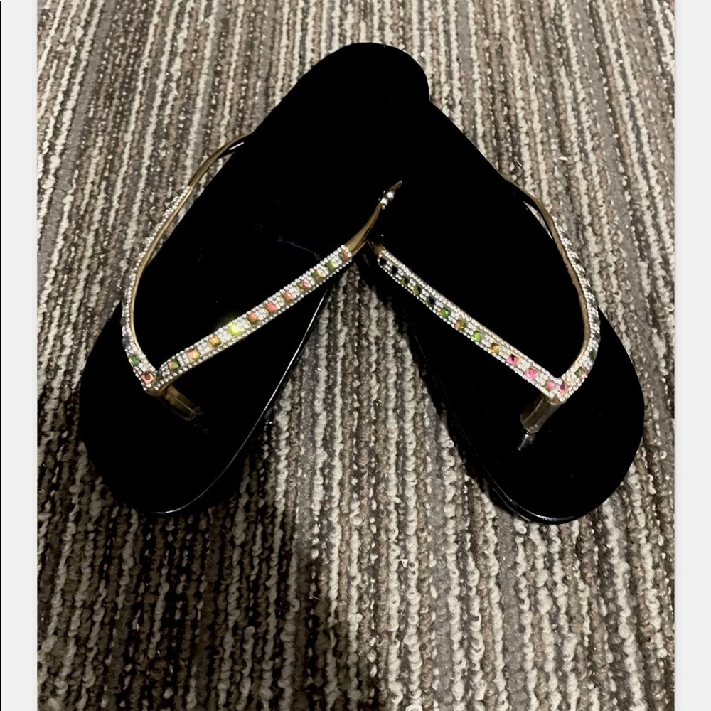 NWOT Flip Flops Bling Cross Sandals Sz 7M